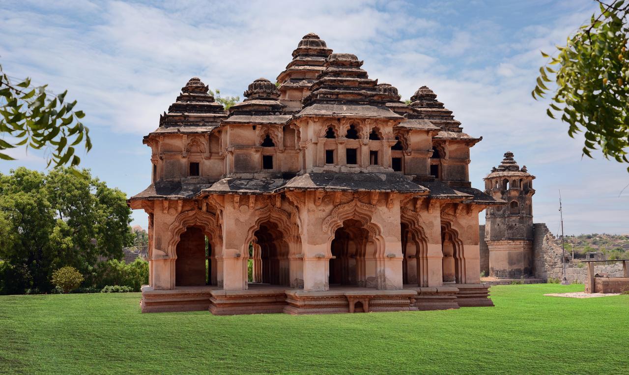 Clarks Inn Hampi Kamalapur Εξωτερικό φωτογραφία