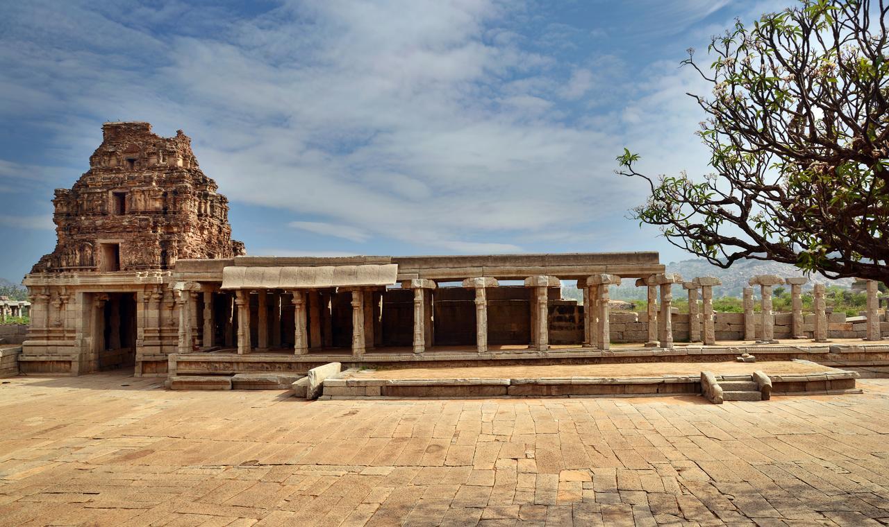 Clarks Inn Hampi Kamalapur Εξωτερικό φωτογραφία