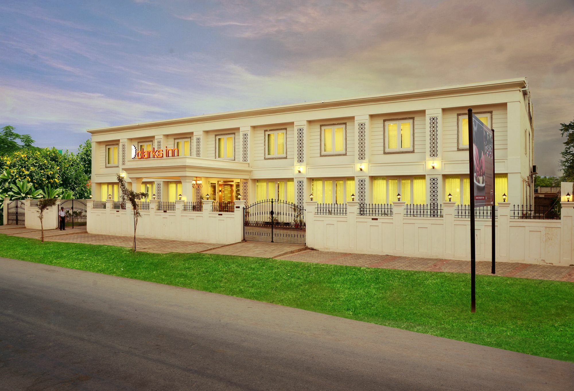 Clarks Inn Hampi Kamalapur Εξωτερικό φωτογραφία